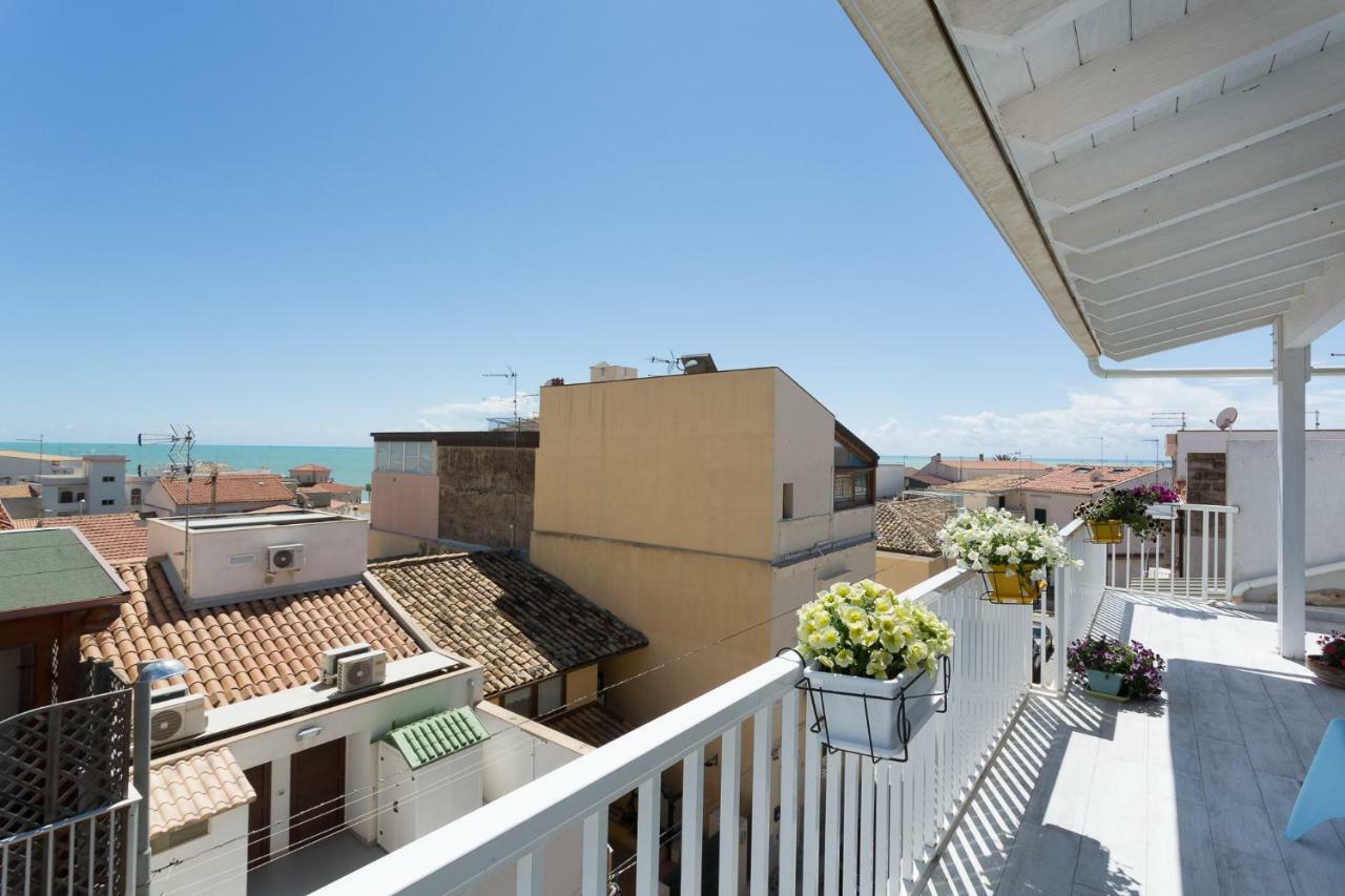 Acqua Azzurra Holiday Home Marina di Ragusa Ngoại thất bức ảnh